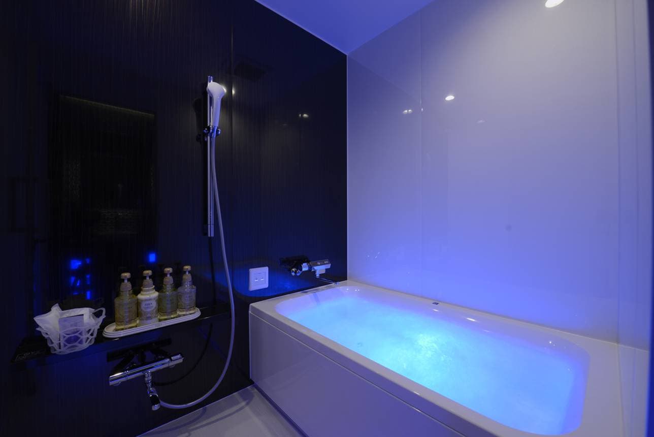 21号室 - バスルーム