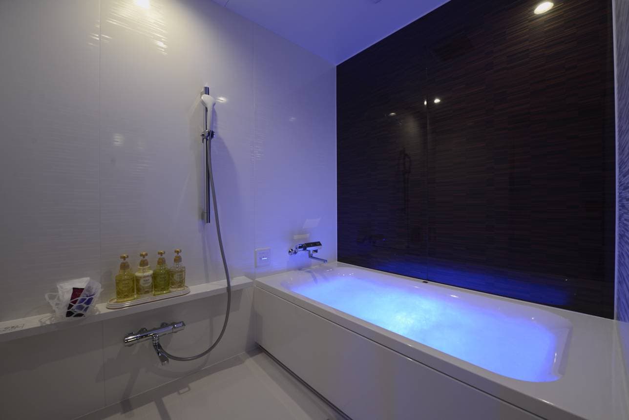 9号室 - バスルーム